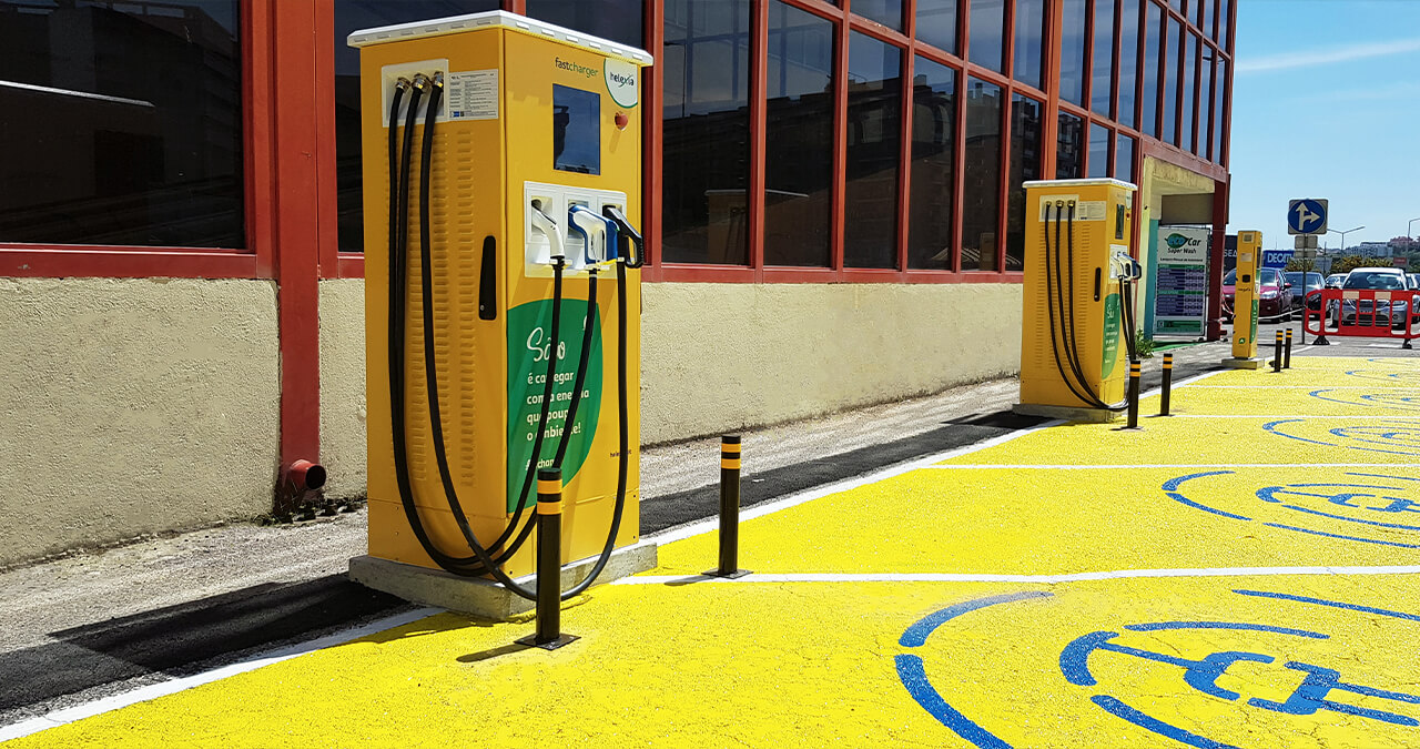 view of the charging stations at auchan de alverca