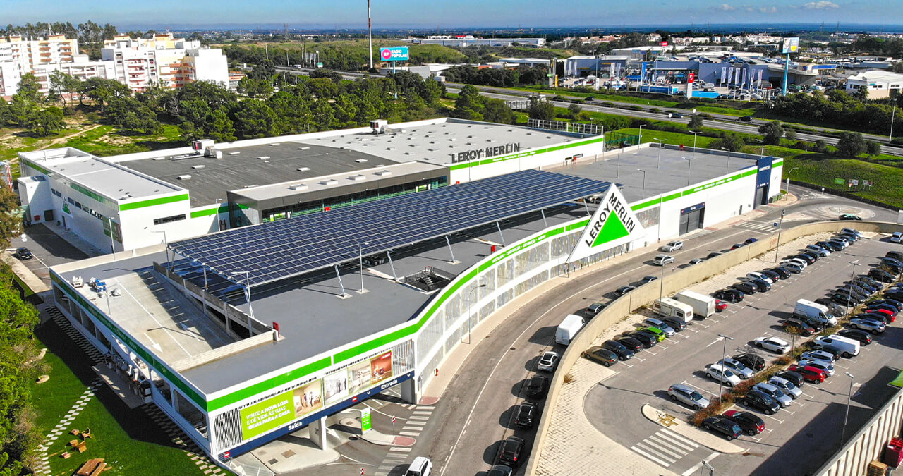 aerial view of leroy merlin setubal with solar panels