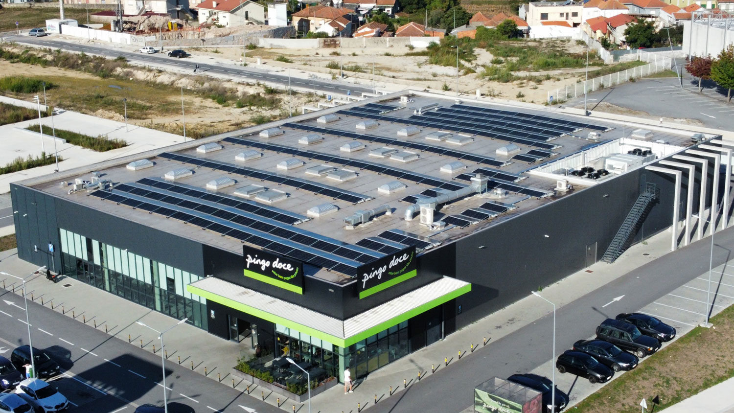 pingo doce guifoes with photovoltaic plant
